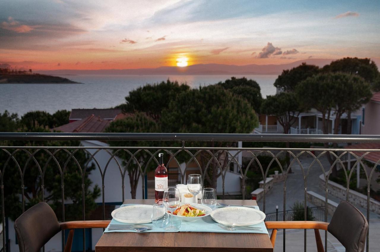 Le Ciel Hotels & Wellness Club Кешме Экстерьер фото